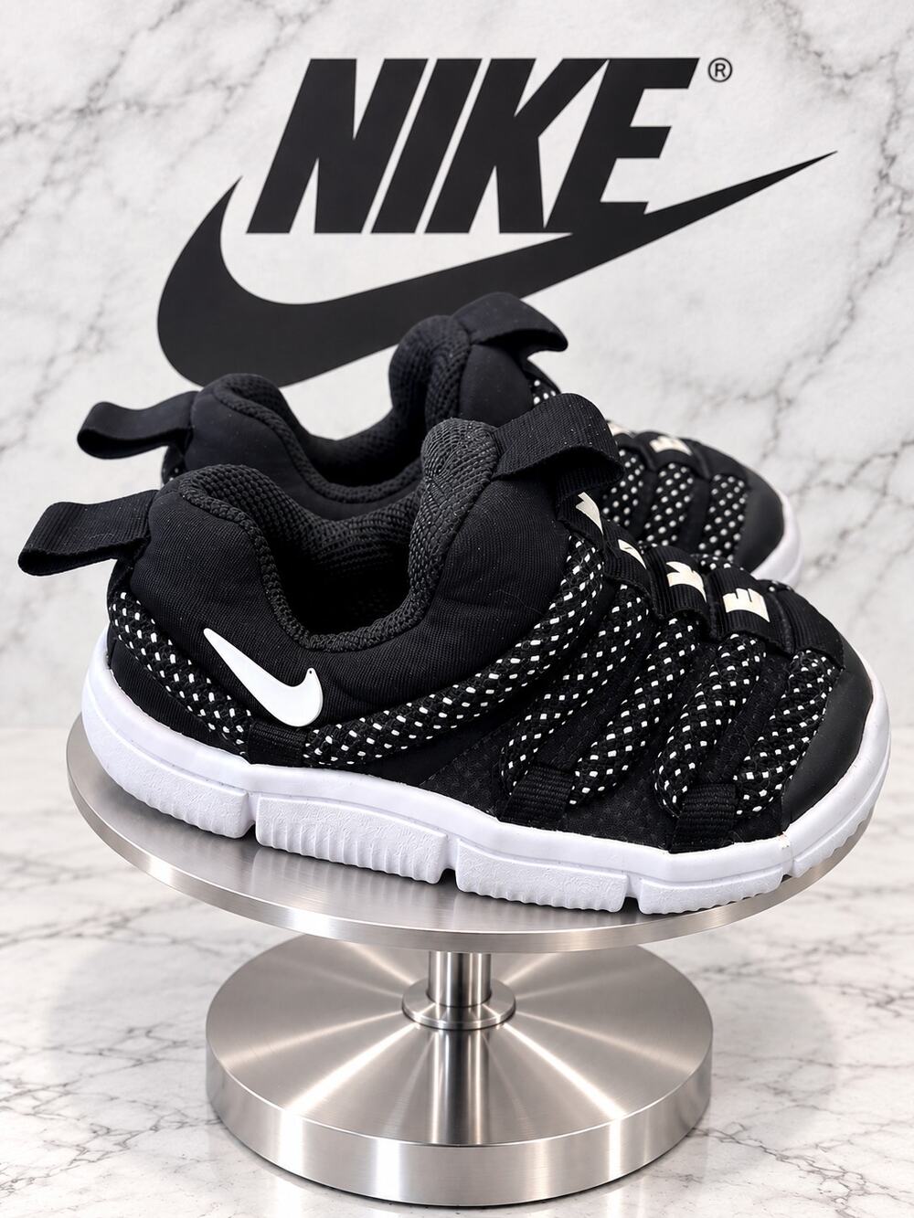 Nike Novice Black White Toddler Sneakers Shoes 7C AQ9662-007
